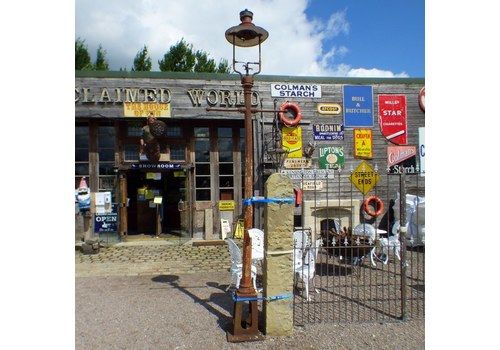 Vintage & Antique Outdoor Lighting