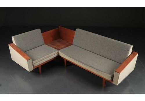 Vintage & Antique Corner Sofas