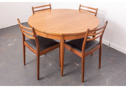 Vintage & Antique Dining Tables And Chairs