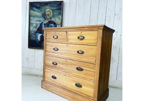 Victorian Chest of Drawers