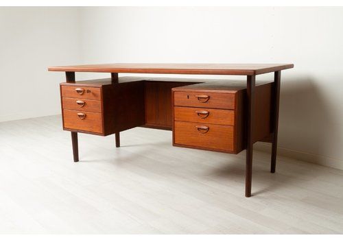 Kai Kristiansen Desks