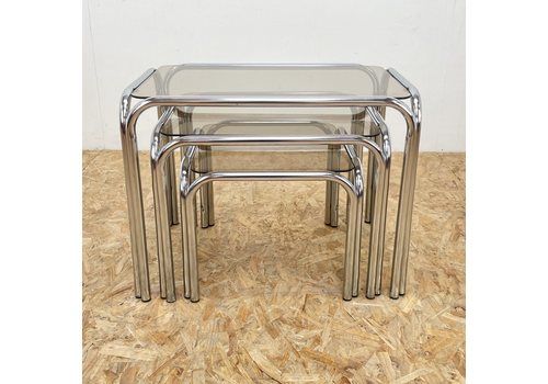 Vintage & Antique Side Tables